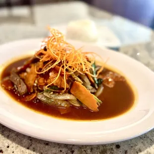 Spicy Basil with beef and pineapple