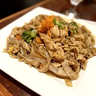 Pad See Ewe with chicken