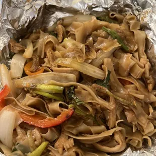 Chicken drunken noodles