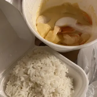 Container came half full but looks like it had more in it(?) Delicious!