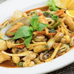 64. Seafood with Chili Curry