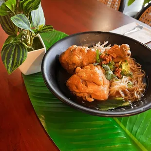 Braised Chicken Noddle Soup