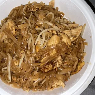 Pad Thai with chicken