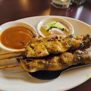 chicken skewers with dipping sauce