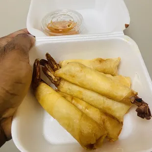 FRIED SHRIMP SPRING ROLLS ($10), 6 pieces -- takeout order on 4 February 2023