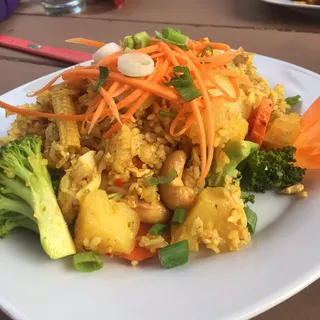 Pineapple Fried Rice w/ Curry