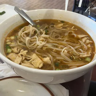 Guew-Teaw with chicken