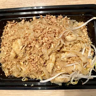 Pod Thai   (No onion; extra peanuts)