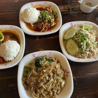 Spicy Lemongrass Chicken Chef Special