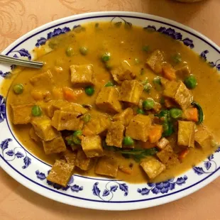 Penang curry provides both spiciness and cream to balance the flavors out. Tastes better than it looks.