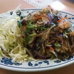 Yum woonsen (glass noodle salad)