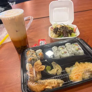 Thai Boba Tea &amp; L.11 Bento Philadelphia Roll