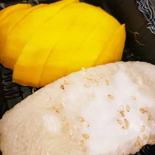 Mango sticky rice...yum!