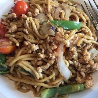 Lo Mein Drunken Noodle