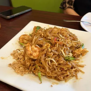 Combo Seafood Pad Thai