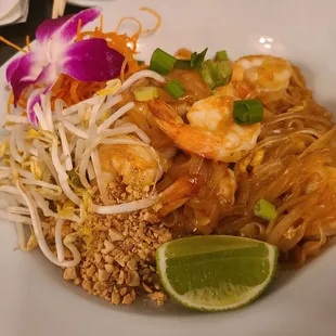 Pad Thai with shrimp
