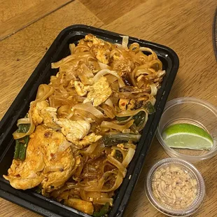 Chicken pad Thai to-go
