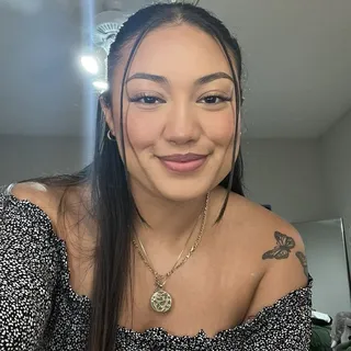 Estefany B.