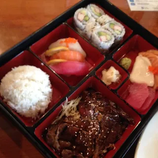 Sushi, Sashimi and Teriyaki (Sushi,Sashimi Raw)
