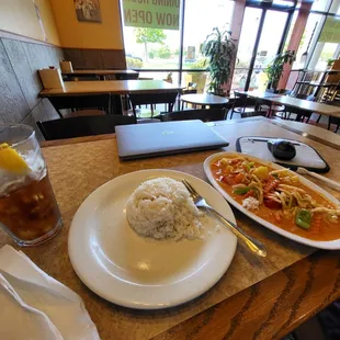 Chicken pineapple curry and unsweetended iced tea