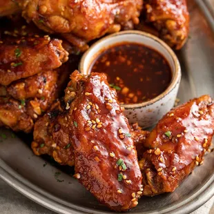 Sriracha wings (Hot &amp; Spicy)