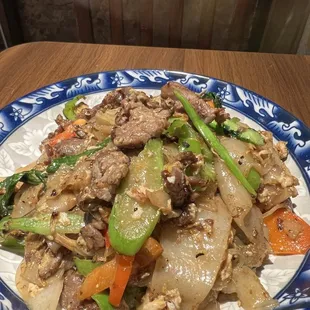 Drunken noodles with beef