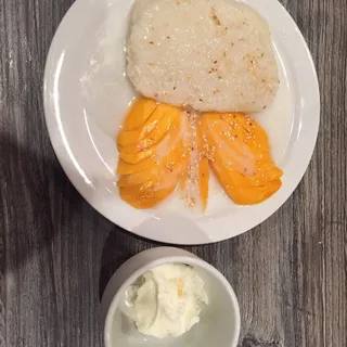 Sweet Sticky Rice with Ice Cream