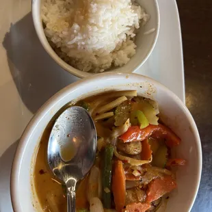 C6. Red Curry Dinner , Thai hot level!  It is delicious !