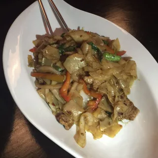Drunken Noodle