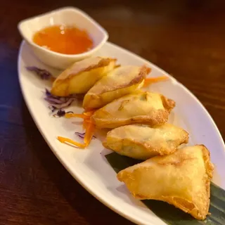 5.Crab Rangoon