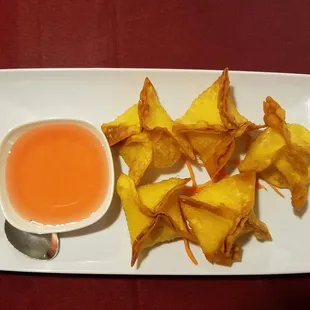 Crab rangoons