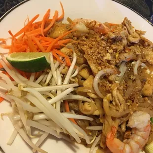 Lunch pad Thai with shrimp and chicken.