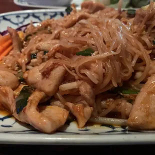 Pad Thai pork and chicken