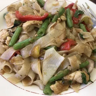 Drunken Noodles *