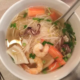 Seafood noodle soup is to die for!!!