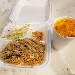 Chicken Pad Thai, Thai Iced Tea