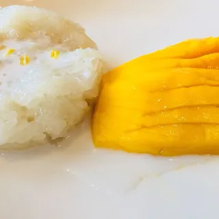 Sweet Sticky Rice with Mango