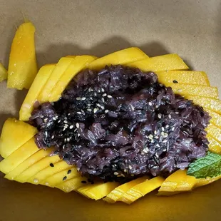 Mango with Sweet Black Sticky Rice