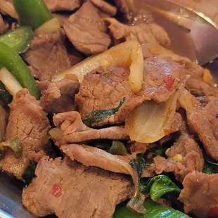 Spicy beef basil