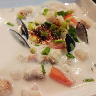 Mixed Seafood Tom Kha