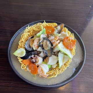 Crispy Noodles with gravy sauce