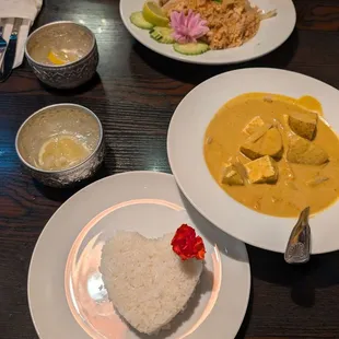 California Curry with tofu and chicken fried rice.