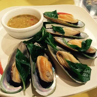 Steamed Mussels