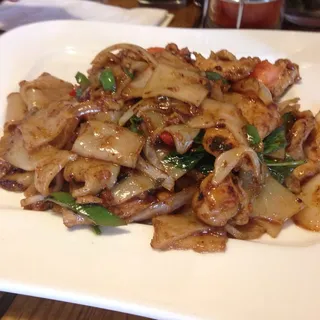 Drunken Noodle
