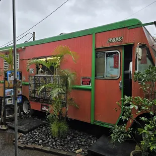 Thai Food Express One: food truck