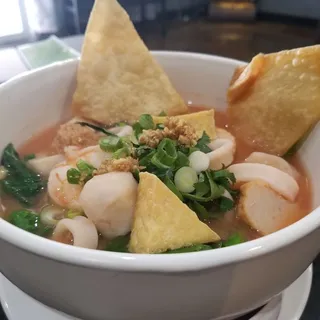 Yen Ta 4 Noodle Soup