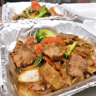 Drunken noodles with beef