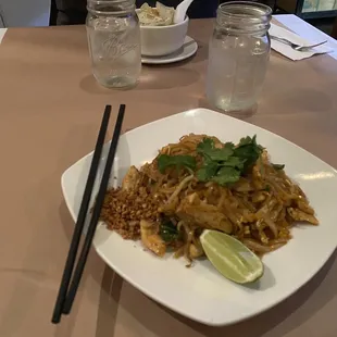 Chicken Pad Thai and wonton soup!