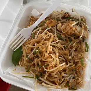 chicken Pad Thai Noodle