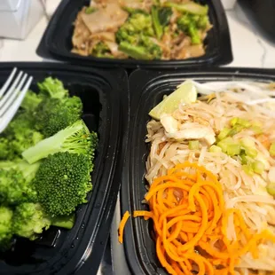 Pad Thai, Pad See Ewe and Rama Delight broccoli